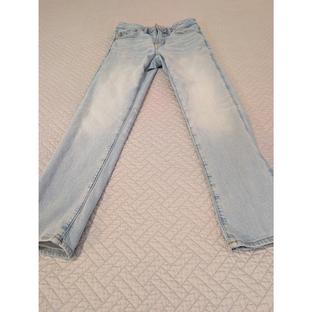 American Eagle Jeans Women's Size 28x28 Light Blue Slim Striaght Airflex+ (0501)